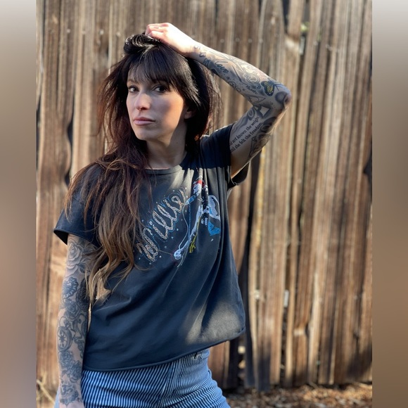 Midnight Rider Retro Willie Nelson Tee - Picture 4 of 8